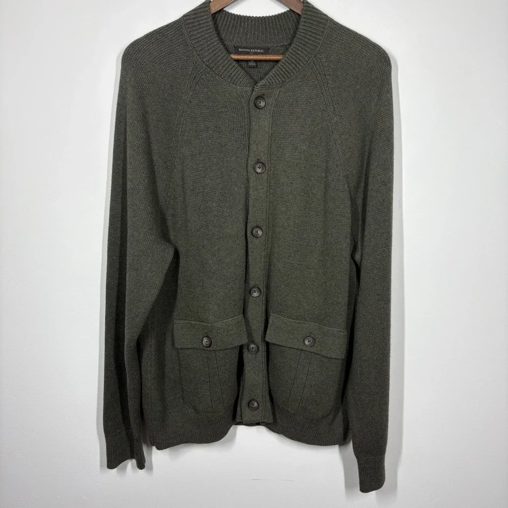 Banana Republic Mens Button Up Cardigan Sweater Size XL Olive Green Cotton Blend